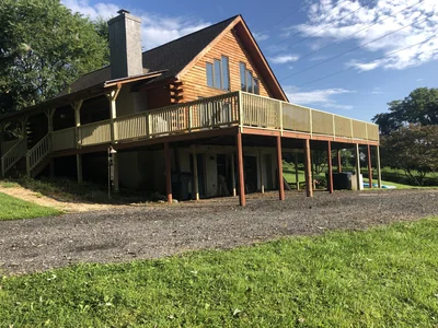 Mill Run Builders dependable Amish deck construction in Gladwyne, PA